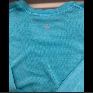 Lululemon men’s XXL metal vent long sleeve T-shirt